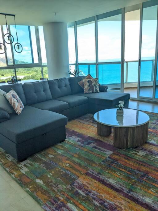 ヌエバ・ゴルゴナBeachfront Apt With Optional Cook And Airport Pickupアパートメント エクステリア 写真