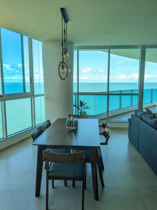 ヌエバ・ゴルゴナBeachfront Apt With Optional Cook And Airport Pickupアパートメント エクステリア 写真